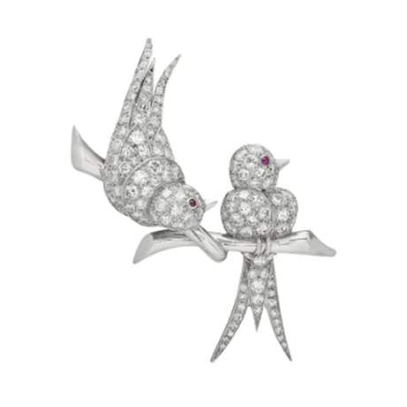 Van Cleef & Arpels Broche « Love » rubis