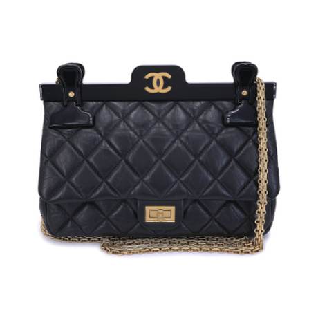 Chanel 2.55 Reissue 225, veau vieilli matelassé Black Hanger, doré