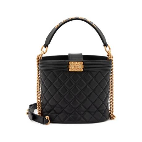 Chanel Boy Bucket, agneau matelassé Black, doré vieilli
