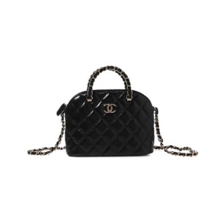 Chanel Clutch avec chaîne, veau matelassé Black, doré