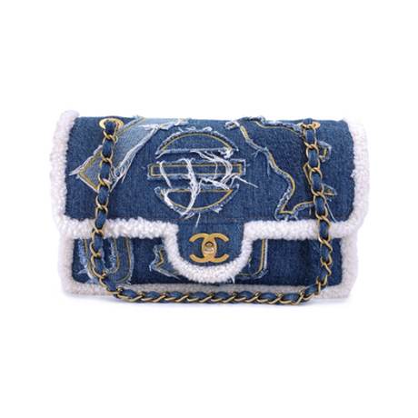 Chanel Maxi Flap, denim & shearling Blue White Paris-New York Hieroglyph, doré