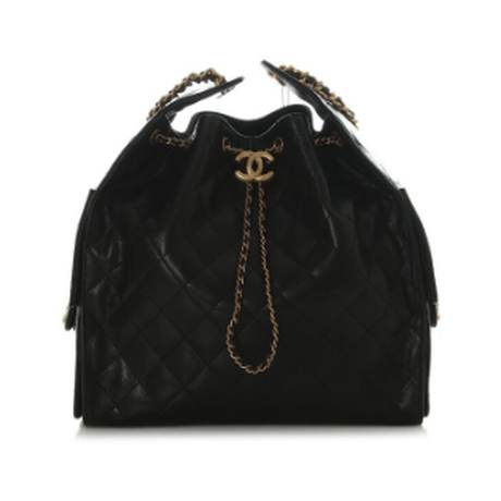 Chanel Medium 25, caviar matelassé Black, doré vieilli