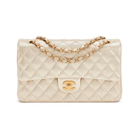 Chanel Medium Classic Double Flap, agneau matelassé métallisé Gold, doré vieilli