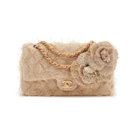 Chanel Medium Flap, paille & jute & raphia matelassé Taupe Beige Camellia, doré brossé