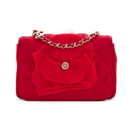 Chanel Mini Flap, satin matelassé Red Camelia, doré