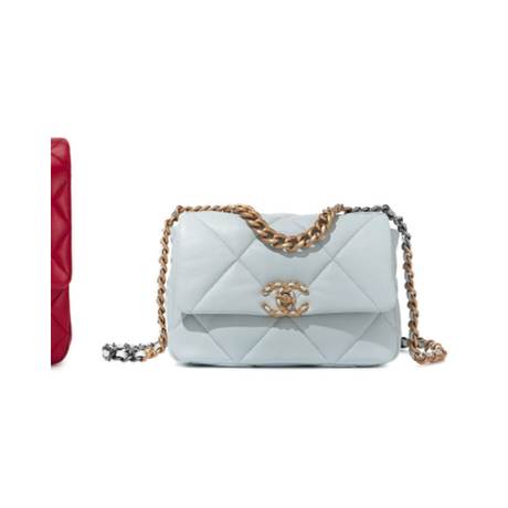 Chanel Small 19 Flap, agneau matelassé vieilli Light Blue, ruthénium