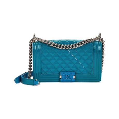 Chanel Small Boy, cuir verni matelassé Blue, argenté