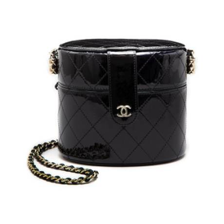 Chanel Small Vanity avec chaîne, cuir verni & agneau matelassé Black, doré pâle