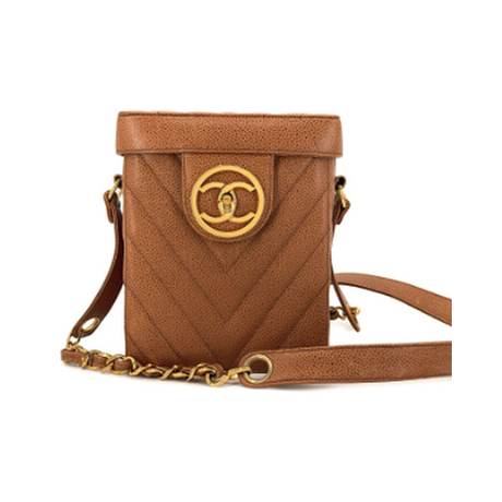 Chanel Vintage Vanity Case, caviar matelassé chevron Caramel Brown Encircled CC, doré
