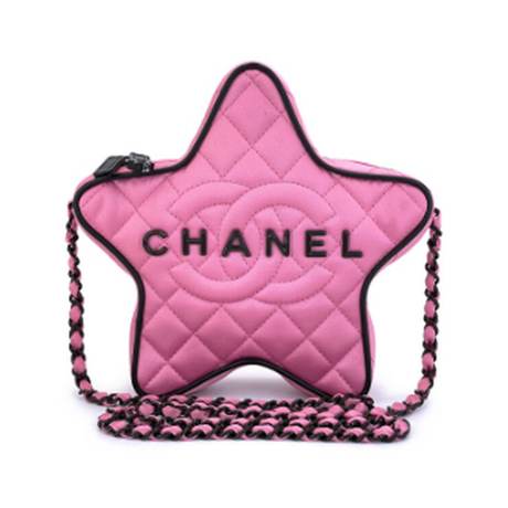 Chanel Walk of Fame Paris-Los Angeles, satin matelassé Pink, noir