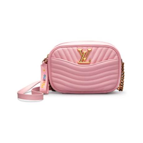 Louis Vuitton Ballerine Small New Wave Camera, matelassé & veau Rose, doré