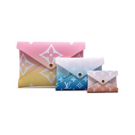 Louis Vuitton Kirigami Pochette, toile Giant Monogram Multicolor The Pool, doré